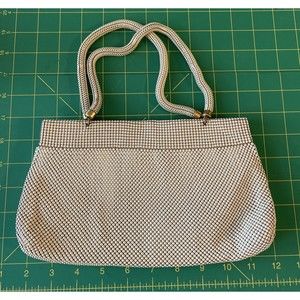 Vintage Whiting & Davis White Purse Clutch Handbag Evening Bag Mesh Enamel Ivory